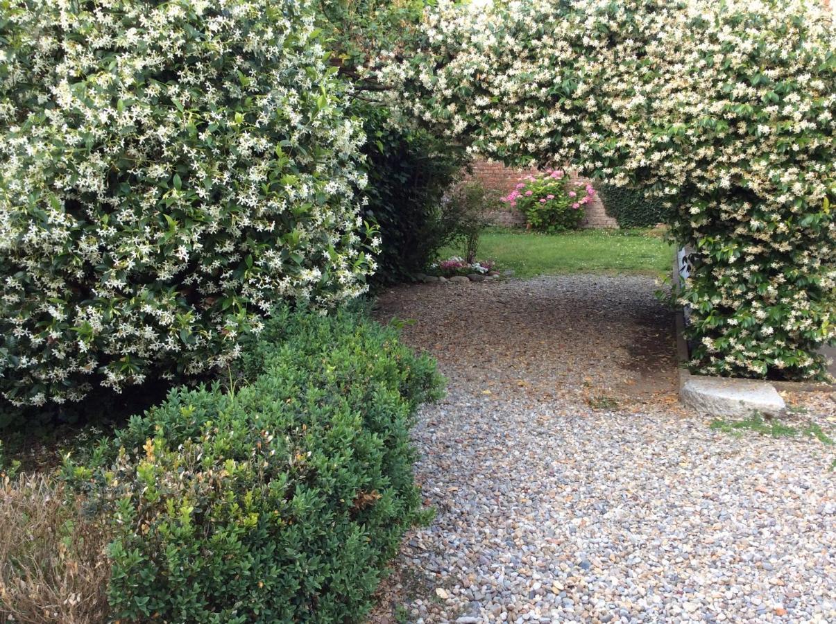 Aria Di Campagna Bed & Breakfast Lodi Bagian luar foto